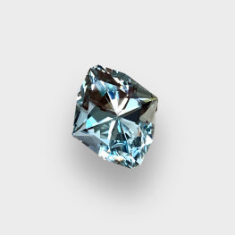 11.67 Cts Top Grade Sky Blue Aquamarine VVS