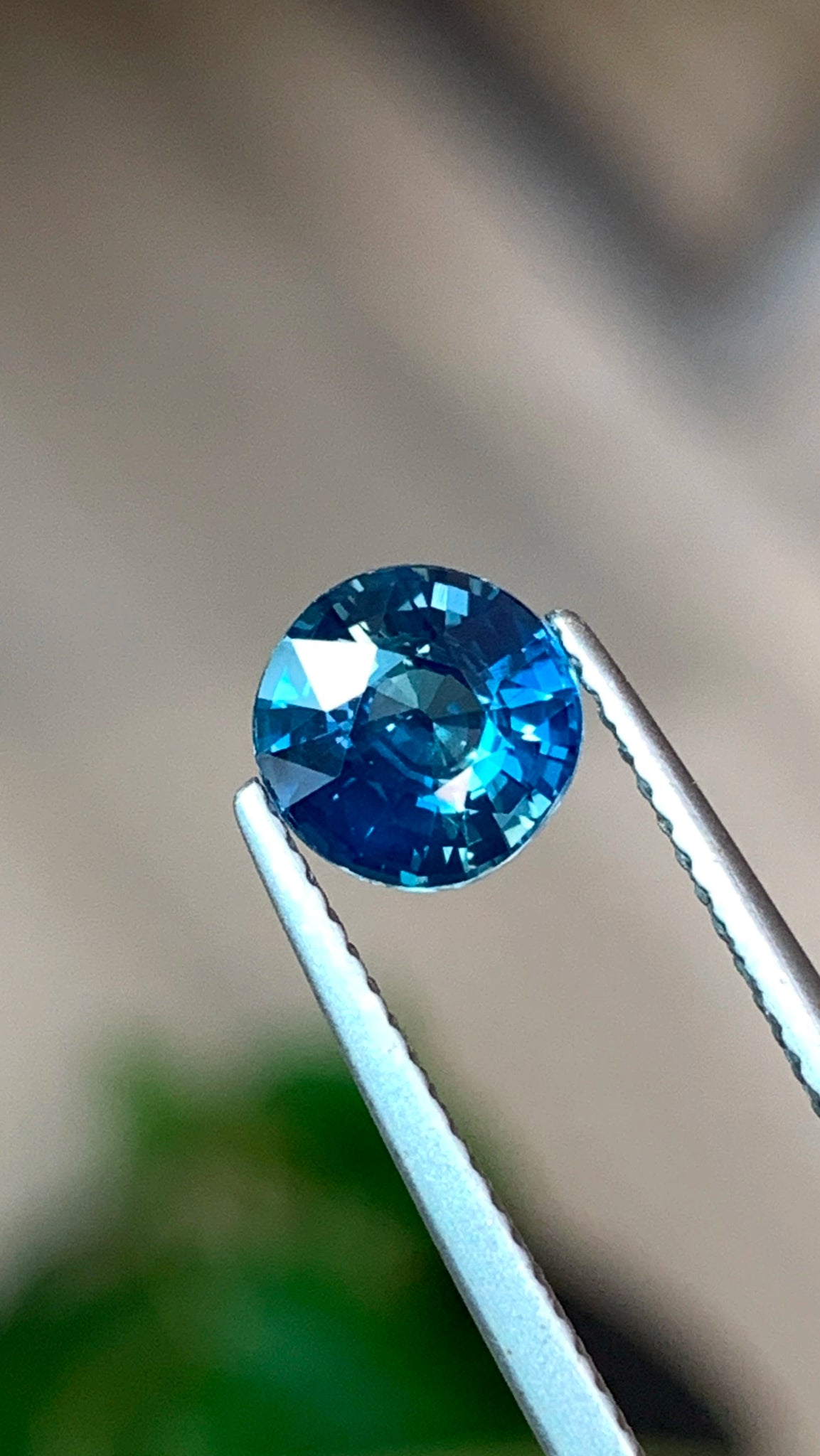 1.54 Cts Round Certified Vivid Greenish-Blue Sapphire